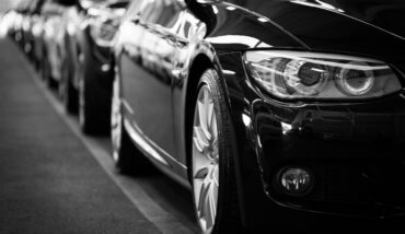 Automobili