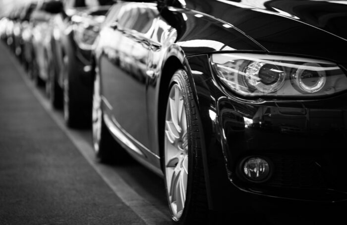 Automobili