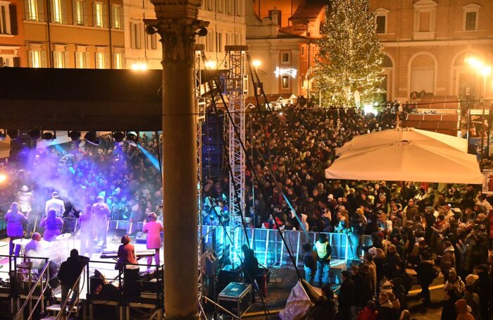 Piazza Popolo Piena Capodanno 2025