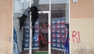 Vandali Contro La Sede Di Fdi A Faenza