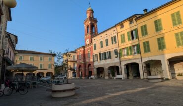 CS 18 Fioriere E Panchine Piazza Dante