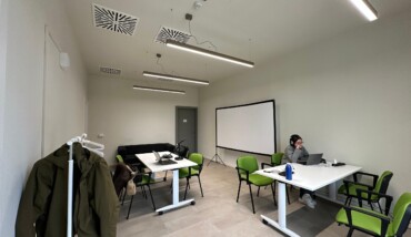 Lo Studio Di Radio Sonora A Conselice (1)