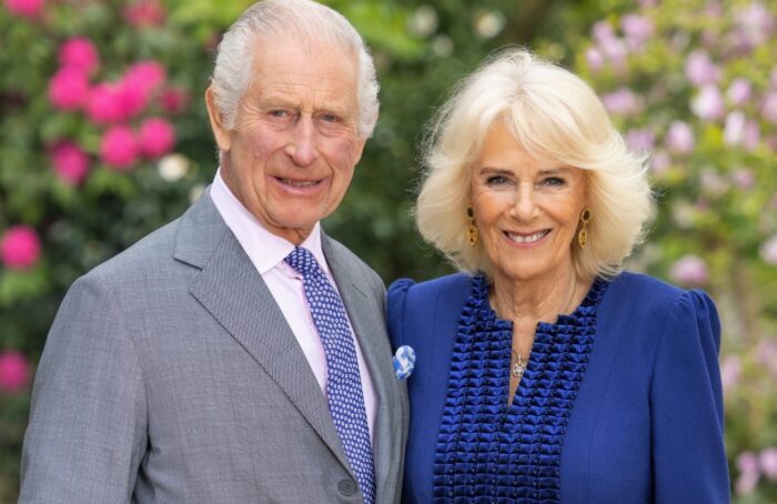 ROYAL FAMILY RE CARLO CAMILLA