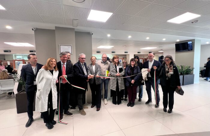 Foto Inaugurazione Sala Attesa CMP