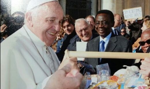 Papa Francesco Sale