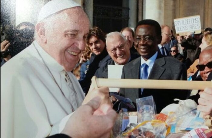 Papa Francesco Sale