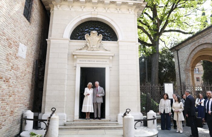 Re Carlo Regina Camilla Tomba Dante