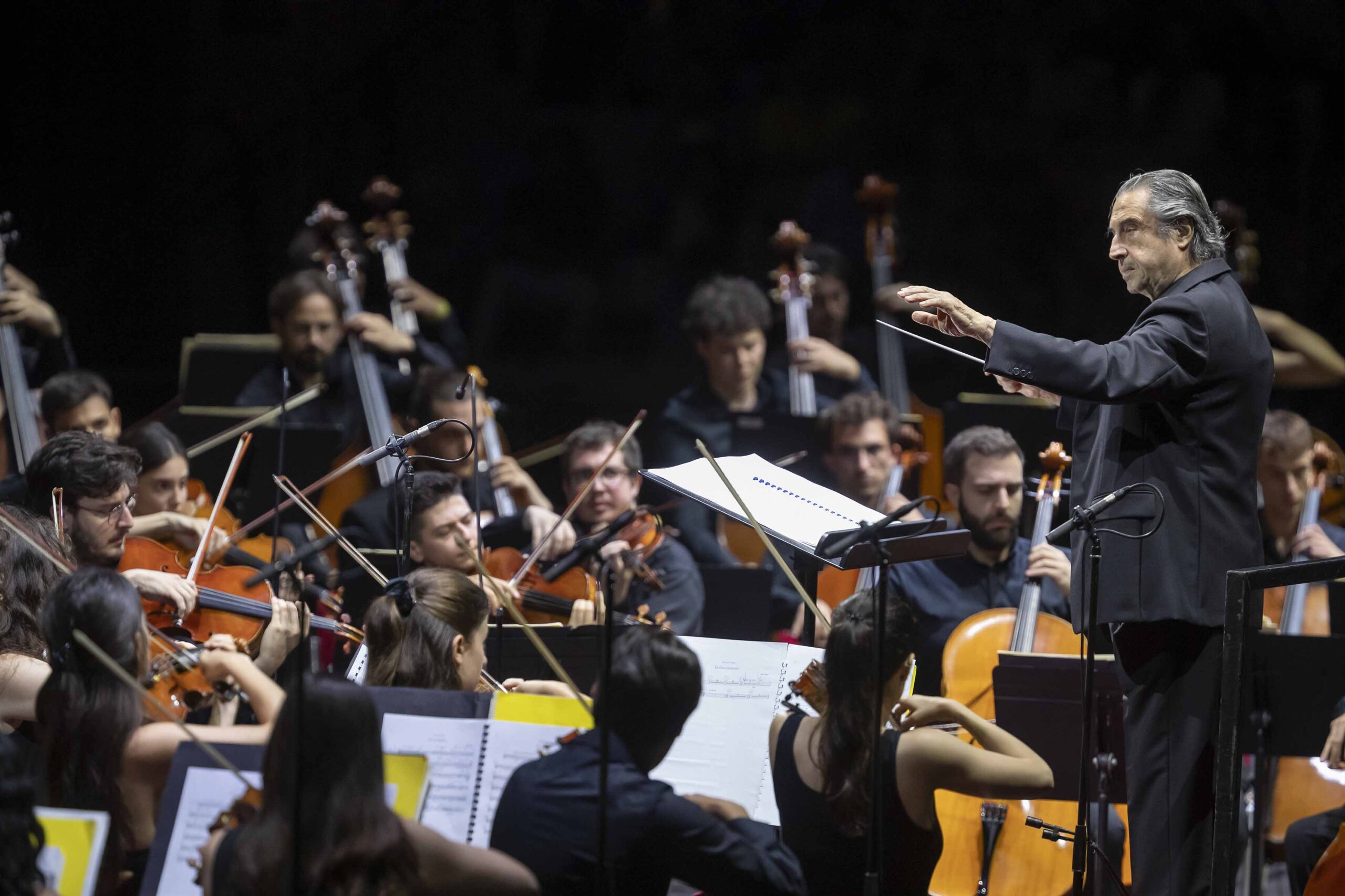 RAVENNA 20/07/2023. RAVENNA FESTIVAL. RICCARDO MUTI, TAMÁS VARGA. Riccardo Muti Direttore Orchestra Giovanile Luigi Cherubini Tamás Varga Violoncello