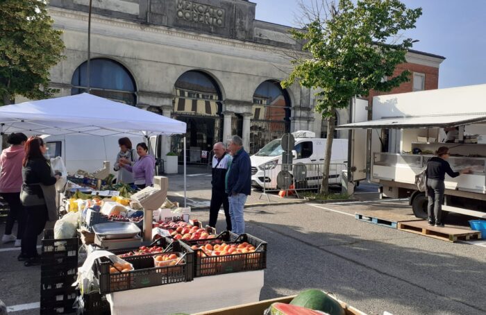 CS 82 Mercato Coperto Piazza Gramsci