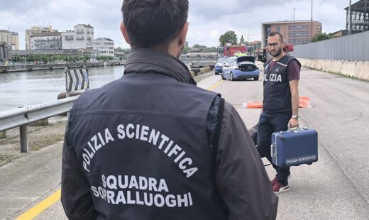 Polizia Darsena