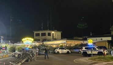 torre faro marina ravenna caduta manovra traghetto