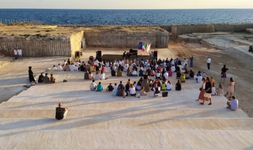 Thumbnail 03 Memoriale Concerto Di Takahiro Yoshikawa In Cava A Lampedusa Ottobre 2022 Ph. Vincenzo Latina
