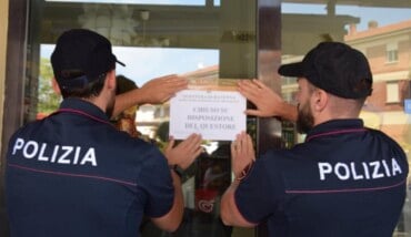 Bar chiuso polizia 