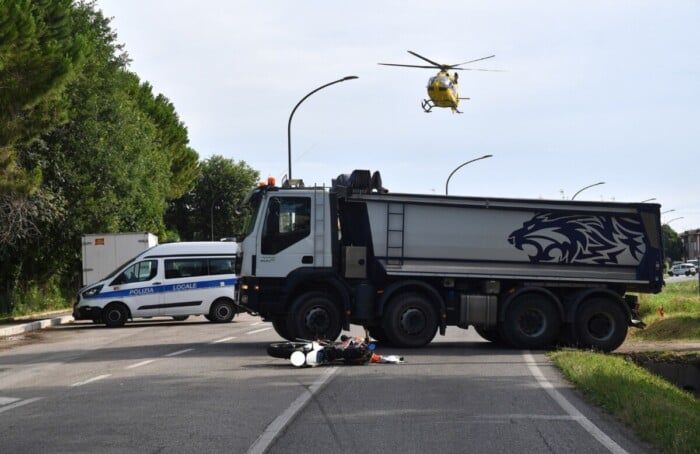 Incidente Camion Moto Elimedica