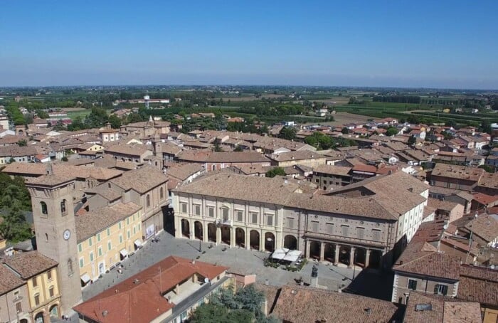 Bagnacavallo Piazza Municipio E Teatro