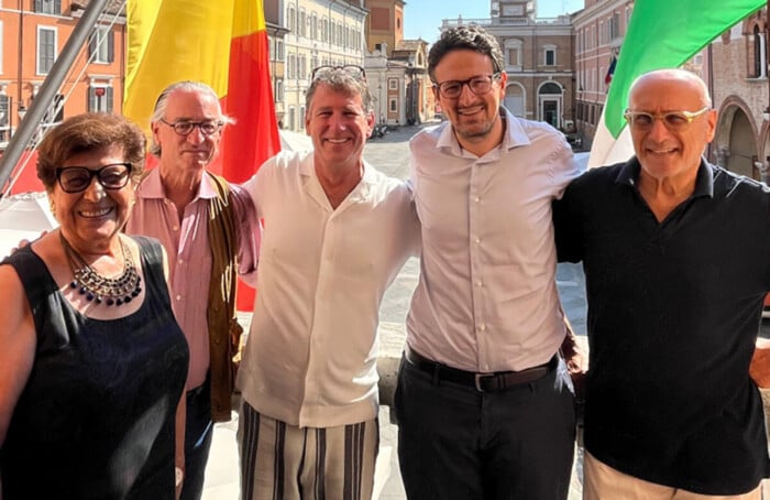 Familiari Ufficiale Healy Il Sindaco Barattoni E Guido Ceroni (1)