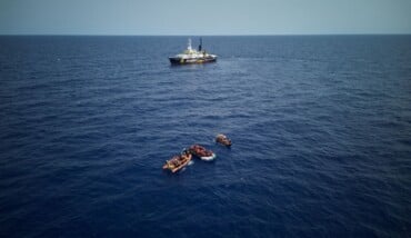 Sos Humanity Nave Migranti Salvataggio 