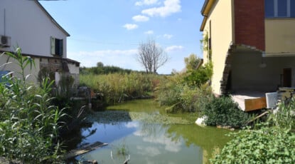 Traversara un anno dopo: il giardino di Piera è ancora allagato 