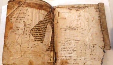 Parte Del Commentario Al Talmud Attaccato Al Risguardo Di Un Registro Contabile Del 1640
