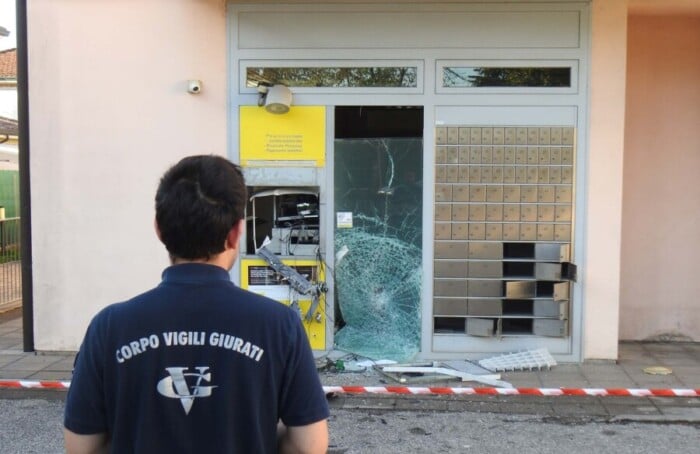 Postamat Lugo 4