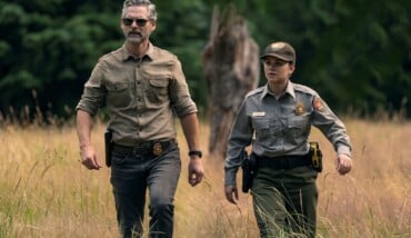 Untamed Serie Thriller Trama Recensione Cast Eric Bana Lily Santiago Netflix Scaled 