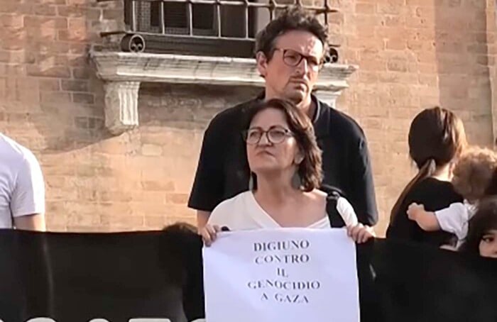 Il sindaco Barattoni in piazza nella recente manifestazione per Gaza