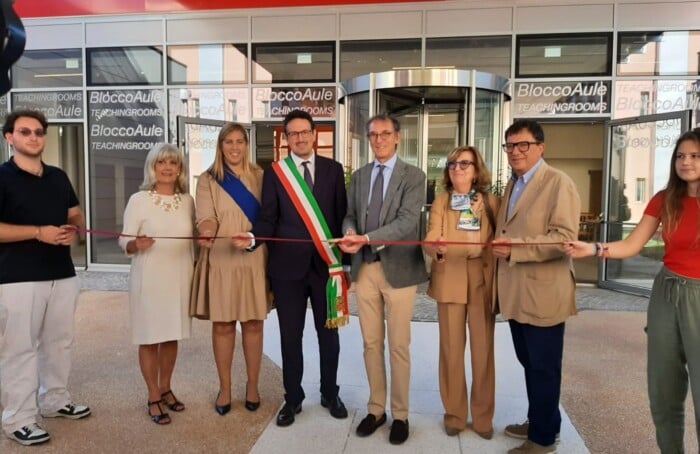 Complesso Edilizio Di Via SantAlberto