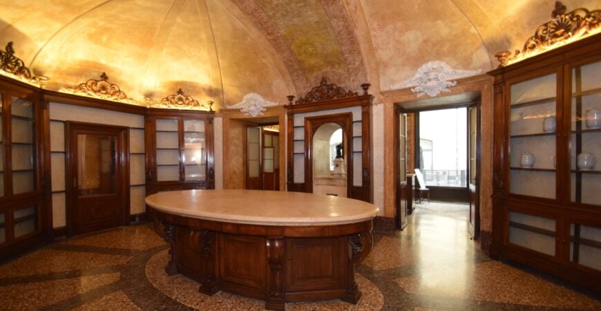 2 La Farmacia DellOspedale Vecchio Particolare 870x450