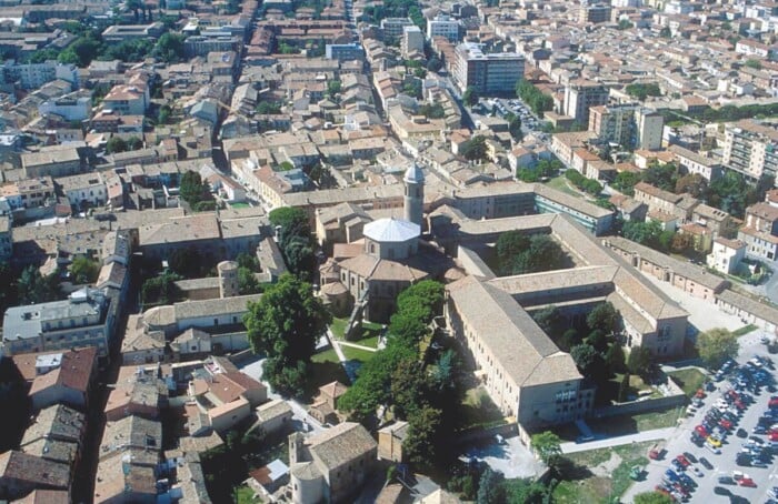 28/03/02 RAVENNA. FOTO AEREE SU RAVENNA