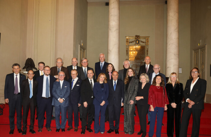 29–11 2025. Ravenna Teatro Alighieri Premio Guidarello Per Ilgiornalismo D’autore Organizzato Da Confindustria Romagna; Con Il Comune Di Ravenna; Coface; Fondazione Cassa Di Risparmio; Bper; Camera Di Commercio Ravenna E E Ferrara Saluti Presidente C