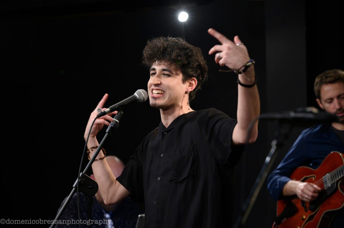 4 7 NOV. LES PARAPLUIES