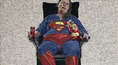 Tutto il fascino del mosaico, dalla vecchia guardia alle tecniche del contemporaneo 