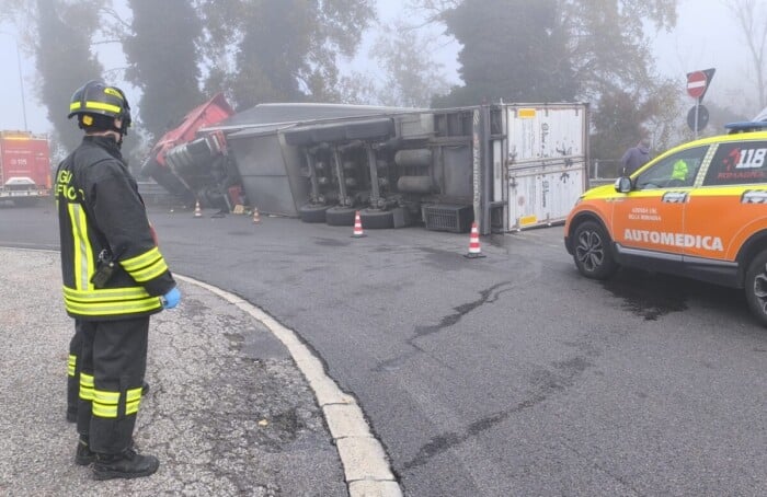 Incidente camion romea