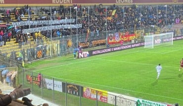 Curva striscione 