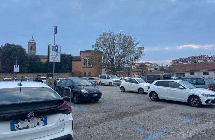 Parcheggio Largo Giustiniano