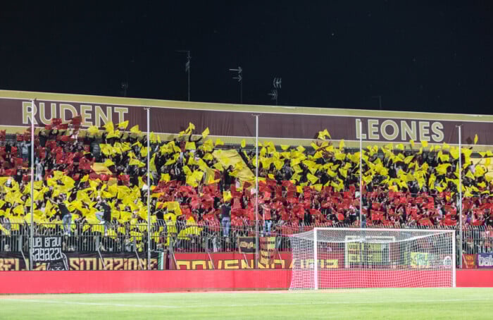tifosi curva ravenna