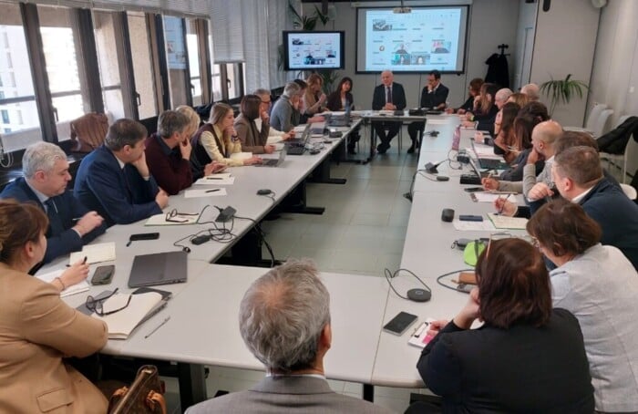 Tavolo Moda Vicepresidente Colla