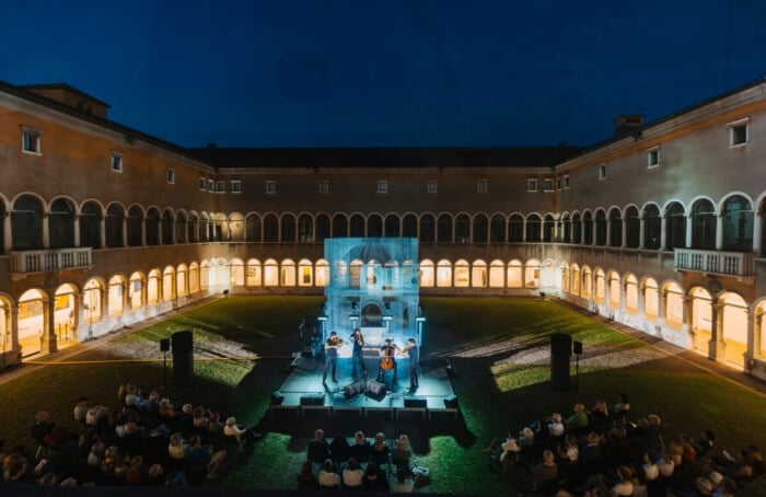 ChiostroLoggettaLombradesca Copia