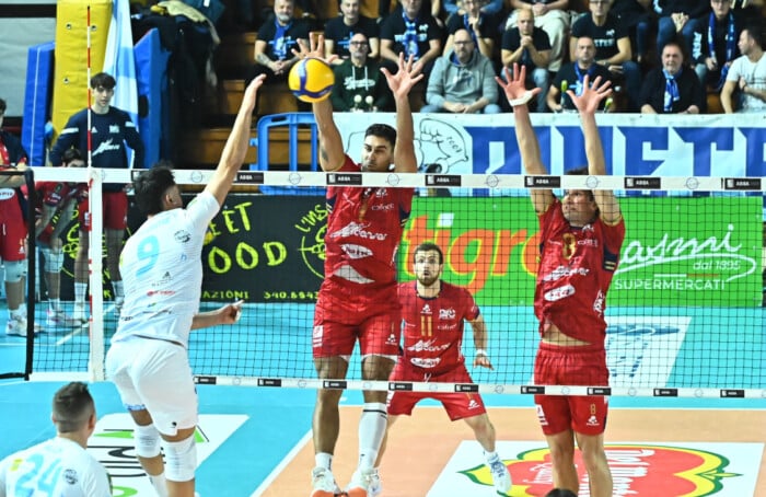 Muro Dimitrov Bartolucci Su Di Silvestre