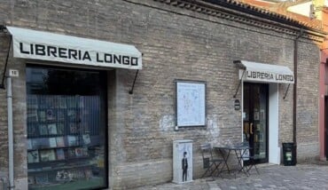 Foto Libreria Esterno