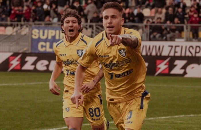 Raimondo E Fiori Durante L'esultanza