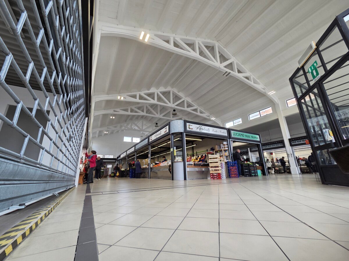 Russi, bandi aperti per l'assegnazione di 7 box al mercato coperto