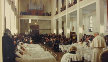 Papa San Giovanni Paolo II Chiesa Di S. Teresa 