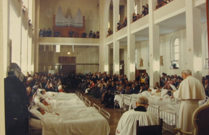 Papa San Giovanni Paolo II Chiesa Di S. Teresa