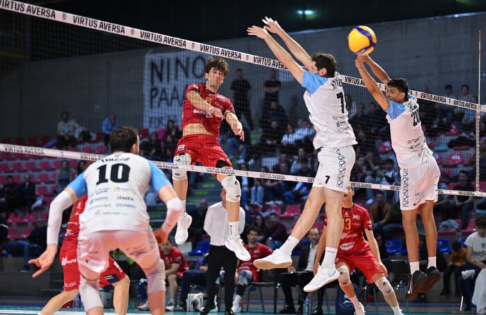 Un Attacco Al Centro Di Filippo Bartolucci