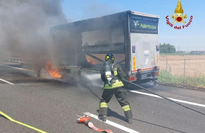 VIGILI DEL FUOCO AUTOSTRADA