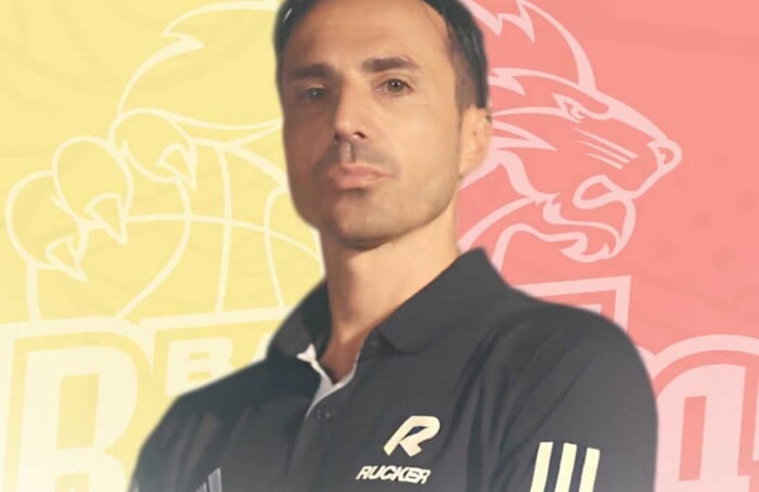 Allenatore Aniello