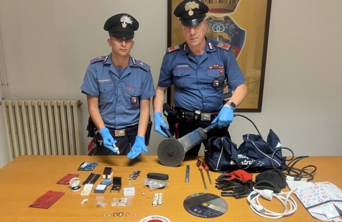 Carabinieri Cervia Furto