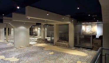 Domus Dei Tappeti Di Pietra Interno Panoramica (1)
