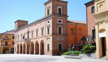 Castel,Bolognese,,Ravenna,,Emilia,Romagna,/,Italy, ,April,22